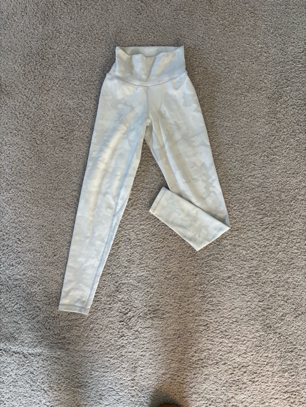 P'tula Light Gray Camo High-Waist Leggings